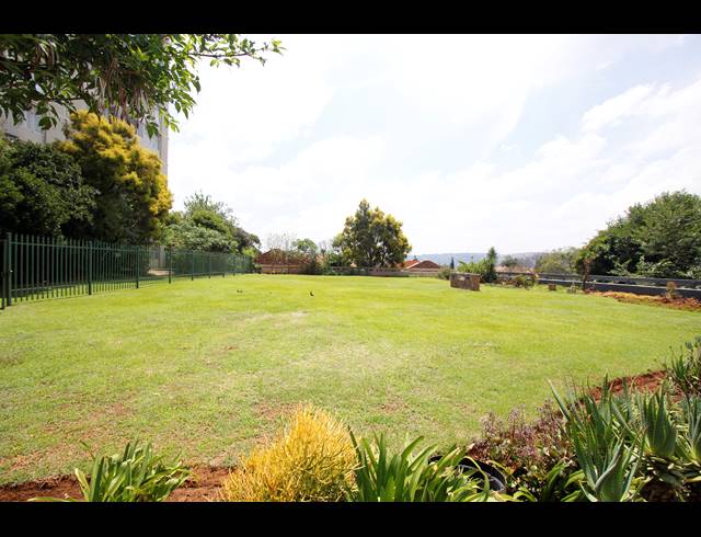 3 BEDROOM APARTMENT FOR SALE IN BEDFORD GARDENS